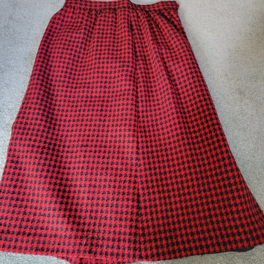 Vintage 70's Skirt - 100% Pure Wool